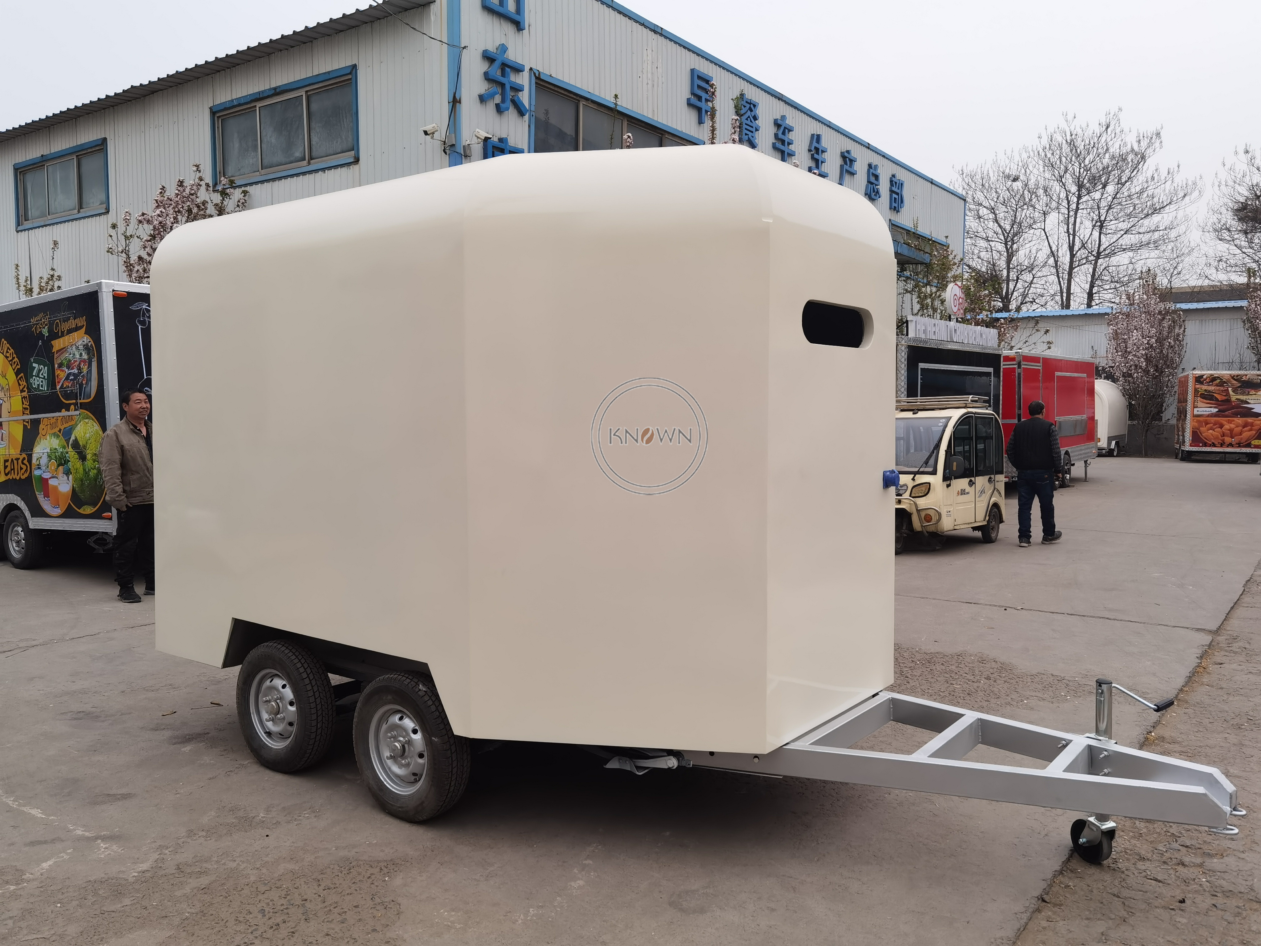 KN-YD-300W Fully Equipped Food Truck USA Customized Food Trailer With Full Kitchen Equipments