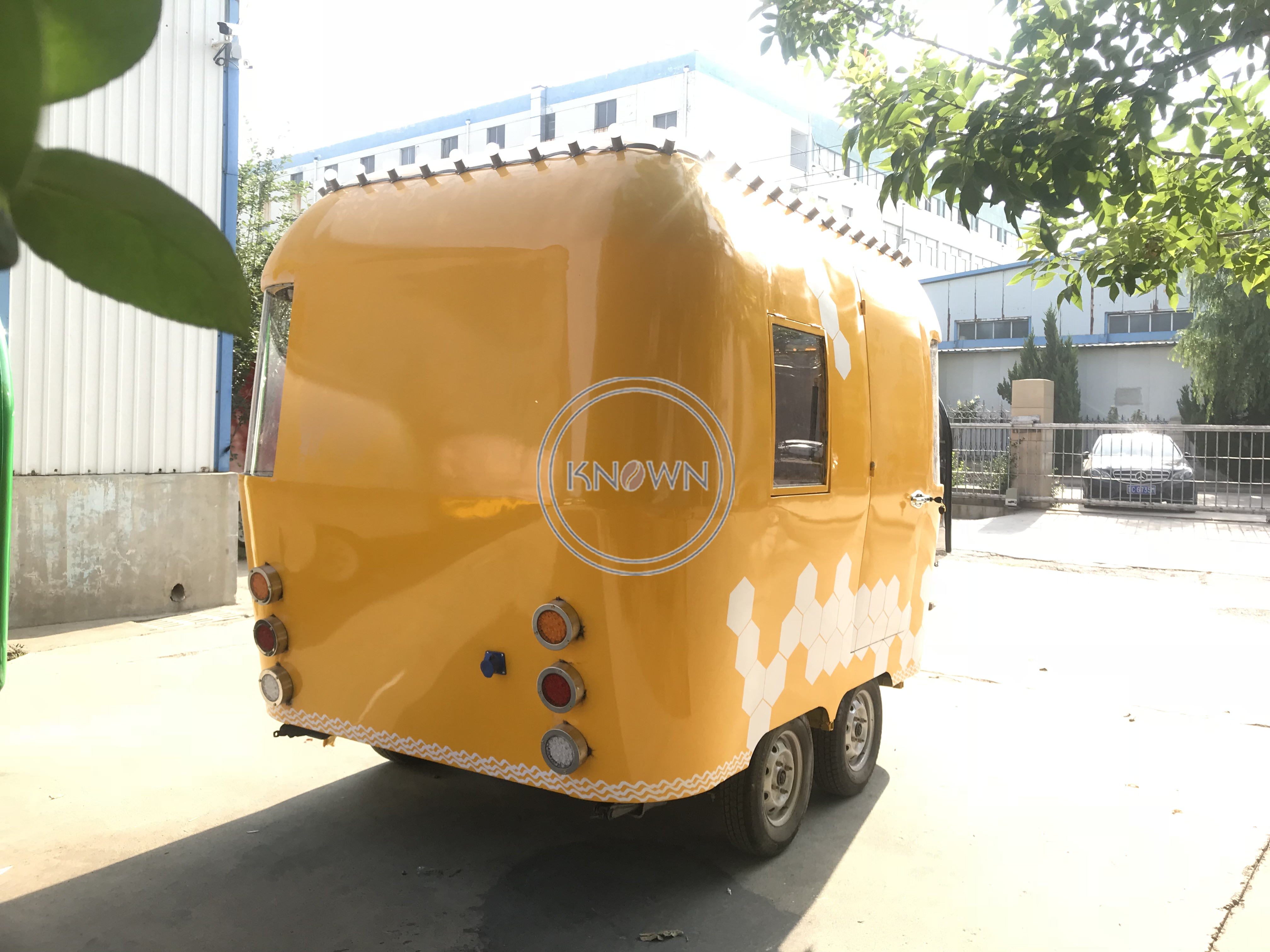 KN-XL-300K Mobile Coffee Cart Fully Equipped Food Truck BBQ Snack Steel Food Trailer Europe Ice Cream Truck